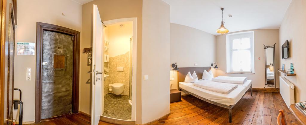 Knast-Hotel Fronfeste Амберг Номер фото